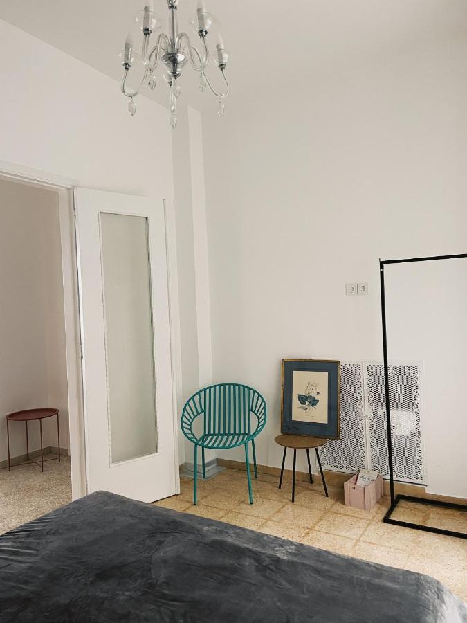 Olive Apartment Renovated 2022 Пирея Екстериор снимка